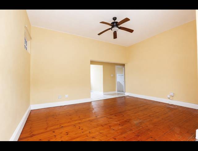 2 BEDROOM APARTMENT FOR SALE IN GLENWOOD